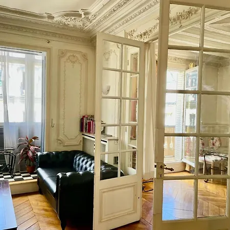 Haussmann Opera By Interhome * Parigi